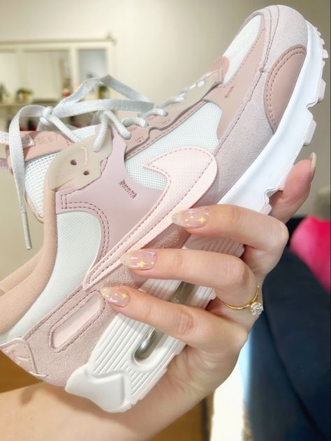 Air Max 90 Pink, Pink Nike Air Max, Nike Air Max 90 Futura, Air Max 90 Futura, Pink Nike Air, Nike Air Max Pink, Pink Nike, Shoe Inspo, Xmas Ideas