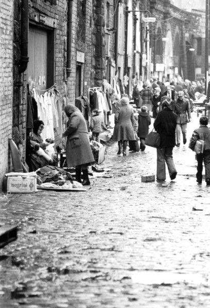 Gorbals Glasgow, Glasgow Central Station, Liverpool Photos, St Georges Hall, Pavement Art, Glasgow City Centre, Bristol Rovers, Liverpool History, Glasgow City