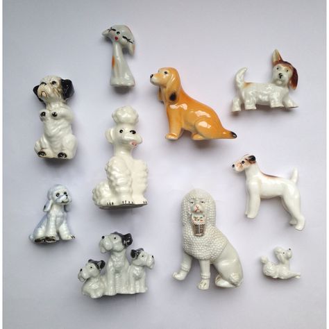 Miniature Ceramics, Victorian Crafts, Porcelain Dog, Staffordshire Dog, Clay Animals, Dog Decor, Porcelain Clay, Manicure At Home, Vintage Dog