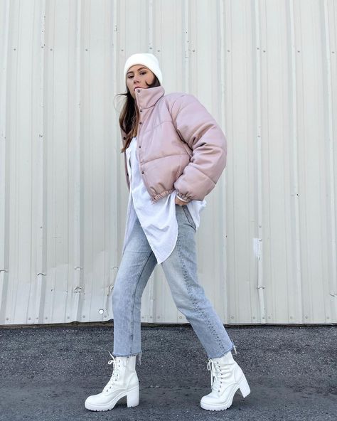 Puffer Jacket Outfit, Japan Outfit, Dusty Mauve, Cropped Puffer Jacket, Jacket Outfit, Skirt Socks, Blouse Outfit, Jeans Jumpsuit, Romper Pants