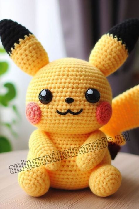 Pikachu Amigurumi Free Pattern, Crochet Pikachu Pattern Free, Pikachu Crochet Pattern Free, Crochet Pikachu, Pikachu Amigurumi, Pikachu Crochet, Pokemon Crochet Pattern, Crocheted Animals, Crochet Pokemon