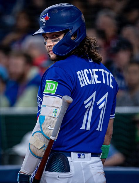 Mlb Baseball Players, Toronto Blue Jays Logo, Happy 26th Birthday, Toronto Blue Jays Baseball, Baseball Photography, Blue Jays Baseball, Baseball Ball, 26th Birthday, Toronto Blue Jays