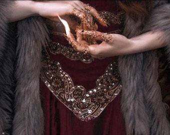 Royalty Core, Royal Core, Queen Aesthetic, Royalty Aesthetic, Royal Aesthetic, Magic Aesthetic, Protection Spells, Fantasy Novel, Princess Aesthetic