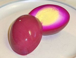 Pickled Red Beet Eggs Recipe, Red Beet Eggs Recipe, Red Beet Eggs, Beet Eggs, Best Amish Recipes, Pickled Eggs Recipe, Pennsylvania Dutch Recipes, Mennonite Recipes, Pickled Eggs