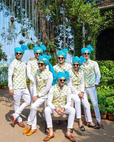 Indian Groomsmen Outfits, Indian Groomsmen, Wedding Matching Outfits, Haldi Photoshoot, Groomsmen Outfit, Groomsmen Dress, Wedding Kurta For Men, Groom Dress Men, Indian Groom Wear