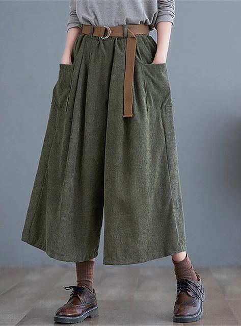 Wide Leg Pants Casual, Aesthetic Clothing Stores, Cropped Wide Leg Pants, Corset Bustier, Off Shoulder Fashion, Pants Casual, Fur Fashion, Type Of Pants, Green And Khaki