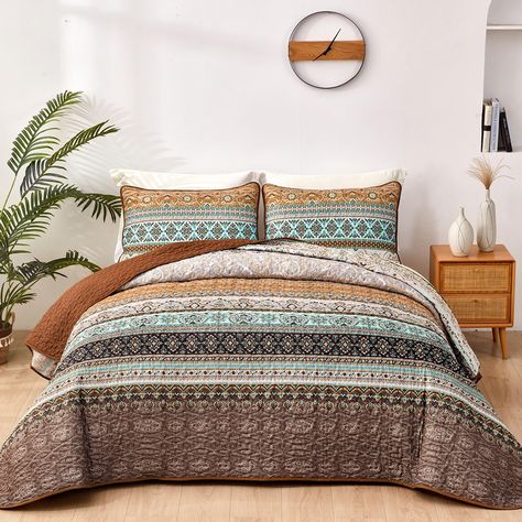 PRICES MAY VARY. 【Brown Boho Quilt Set King】Includes 1 quilt (103" x 90"), and 2 pillowcases (20"x 38"). The pattern of each pillowcase may be a little different because it is randomly cut. And there will always be a little color difference between the actual quilt and the picture, which is unavoidable, please understand. 【Bohemian Pattern Design】Bright colors and exquisite stitiching bring an eye-catching update to your bedroom, creating a unique and coordinated appearance so that you maintain Bedding Boho, Bohemian Quilt, Purple Bedding, Boho Quilt, Lightweight Bedding, Coverlet Bedding, Bohemian Pattern, Coverlet Set, Boho Fall