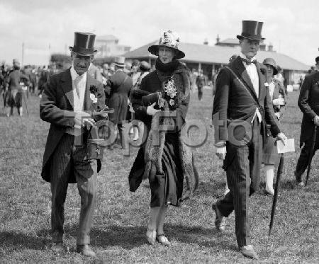 Winston Churchill Photos, Lynn Wyatt, Consuelo Vanderbilt, Slim Keith, Mitford Sisters, Cornelius Vanderbilt, Vanderbilt Mansions, Charles Spencer, Prince Charles And Camilla