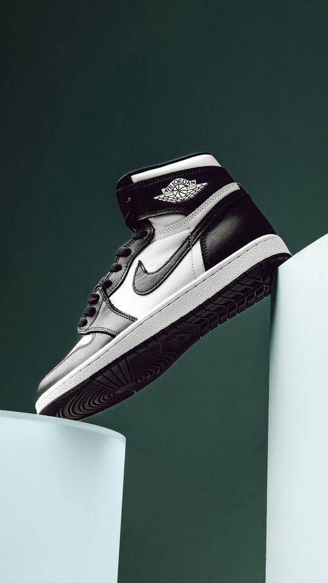 Jordan 1 High 85 Black And White, Foto Nike, Mens Dress Shoes Guide, Digital Clothing, Summer Gradient, Shoes Creative, Sneaker Displays, Shoes Fashion Photography, Shoe Poster