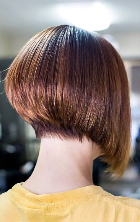 Triangular Graduation 2 Graduated Form Haircut, Triangle Haircut, Triangular Graduation, Short Graduated Bob, Graduated Haircut, One Length Haircuts, One Length Hair, Graduated Bob Haircuts, Line Bob Haircut