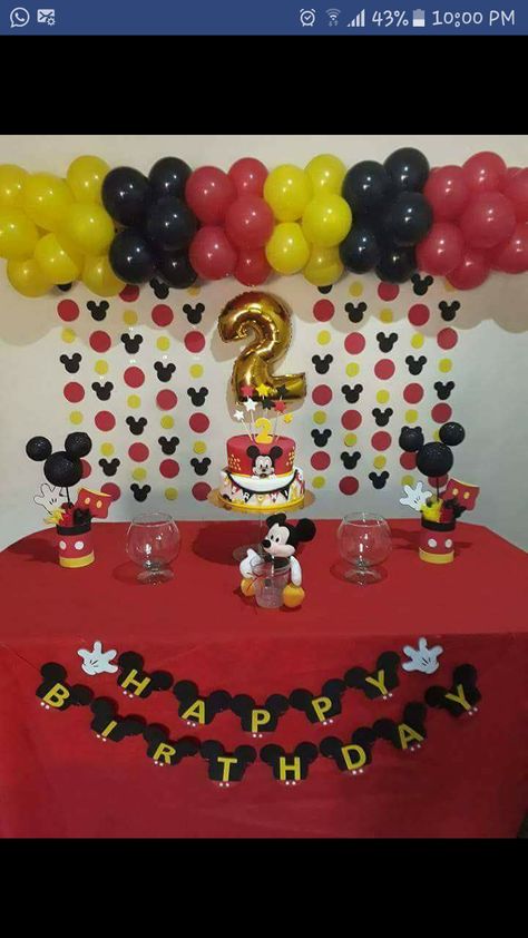 Mickey Cake Pops, Mickey Birthday Cakes, Γενέθλια Mickey Mouse, Mickey Mouse Birthday Decorations, Mickey Mouse Themed Birthday Party, Fiesta Mickey Mouse, Mickey Mouse Balloons, Mickey Cakes, Mickey Mouse Clubhouse Party