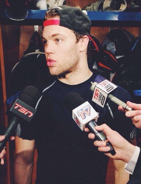 Taylor Hall Town Apartment, Taylor Hall, Hockey Boards, Nhl Teams, Hot Hockey Players, Hockey Baby, Man Crush Everyday, Nhl Players, Washington Capitals