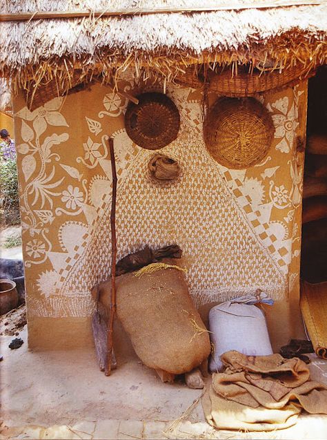 5523011065_76b0dc7103_b Mud Hut, Life Image, Mud House, Architecture Elevation, Indian Interiors, Ethnic Decor, Deco Nature, Indian Furniture, Cob House