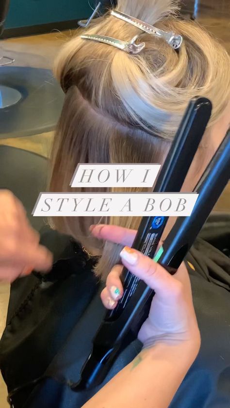 styled_by_carolynn on Instagram: How I style a soft finished bob. Super easy 💁🏼‍♀️ you will need- -Flat Iron -1 1/4 curling iron - @moroccanoilpro Dry Texture Spray… Flat Iron Short Hair, Wavy Hair With Straightener, Dry Texture Spray, Curls With Straightener, Texture Spray, Flat Iron Curls, Corte Bob, How To Curl Short Hair, Wavy Bob Hairstyles