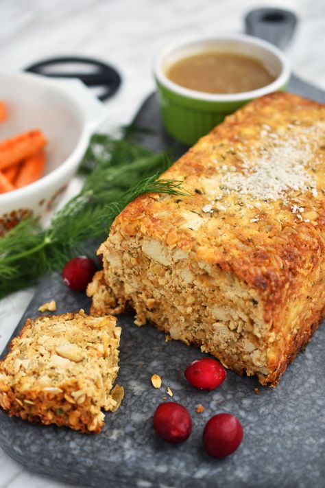 Woman in Real Life: Easy Cheezy Tofu Loaf (Vegan, Gluten-Free Option) Tofu Loaf, Best Tofu Recipes, Best Tofu, Seitan Recipes, Cooking Vegan, Tofu Recipes Vegan, Vegan Gravy, Vegan Cheddar, Vegan Tofu