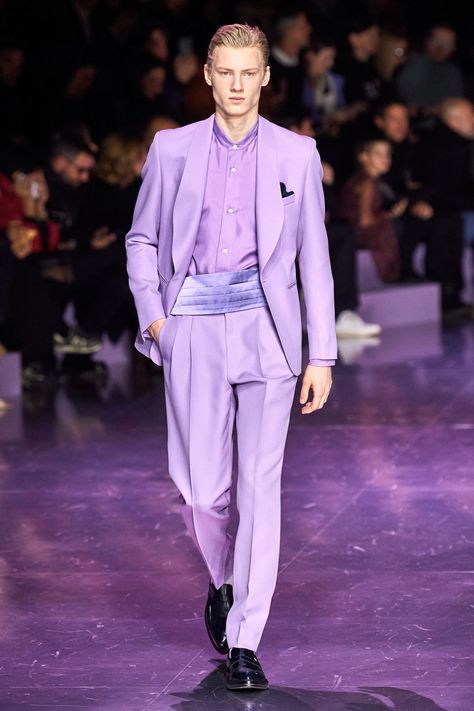 Lavender Suit, Summer Suits Men, Hugo Boss Women, Easter Fashion, Purple Suits, Suit Men, Park Models, Vogue Germany, Fashion Show Collection