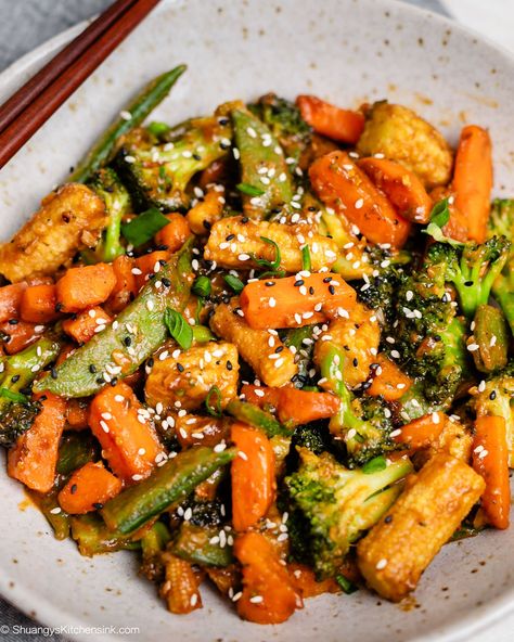 Stir Fry With Peanut Sauce, Stir Fried Vegetables, Peanut Stir Fry, Peanut Sauce Stir Fry, Sweet Potato Stir Fry, Easy Vegetable Stir Fry, Asian Peanut Sauce, Soy Sauce Stir Fry, Vegetable Stir Fry Recipe