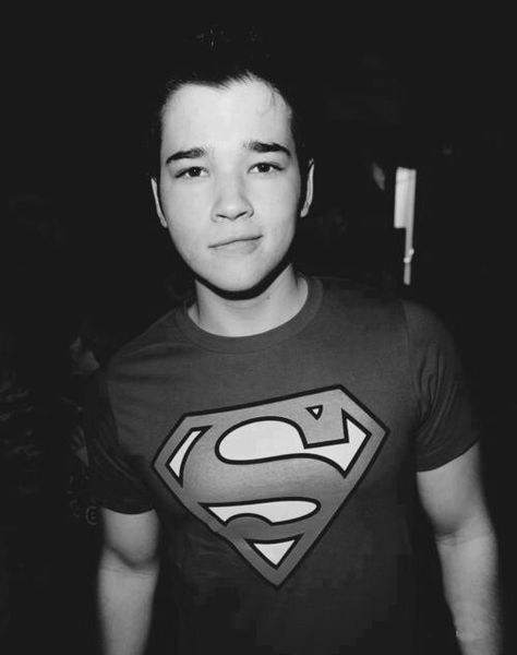 Nathan kress! A.k.a Freddie Benson off of Icarly! Freddie Benson, Nathan Kress, Dress Swimsuit, Actor Picture, Icarly, Zac Efron, Vision Boards, Girly Quotes, Cute Actors