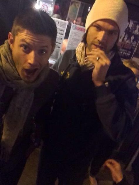 #J2 having fun in Chicago :) ;)