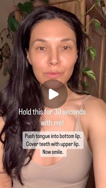 Face Yoga Cheeks, Cheek Exercises Workouts, Face Sculpting Exercises, Hollow Cheeks, Lower Face Lift, Cheek Wrinkles, Moles On Face, Facial Fitness, Cheek Lift