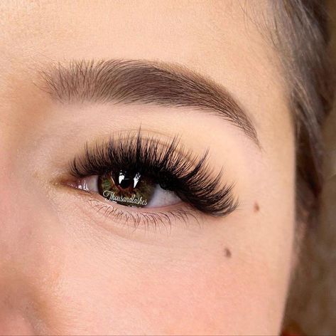 Wispy Kim K Online Course Lashes Kim Effect, Kim K Lash Extensions, Kim K Lashes, Volume Wispy Eyelash Extensions, Wispy Volume Lash Extensions, Wispy Volume Lashes, Volume Wispy Lashes, Doing Lashes, Lash Course