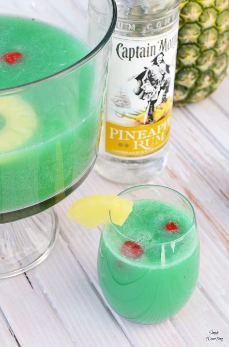 Captain Morgan Pineapple Rum Punch Pineapple Rum Punch, Rum Punch Recipe, Alcoholic Punch Recipes, Rum Punch Recipes, Alcoholic Punch, Ceramic Dog Bowl, Pineapple Rum, Punch Recipe, Rum Punch