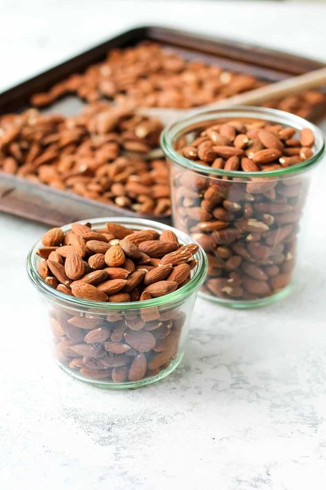 How To Roast Almonds, Almond Ideas, Roast Almonds, Edible Gift Ideas, Roasted Almonds Recipe, Almond Butter Recipes, Roasted Almond, Crockpot Chicken And Dumplings, Homemade Gift Ideas