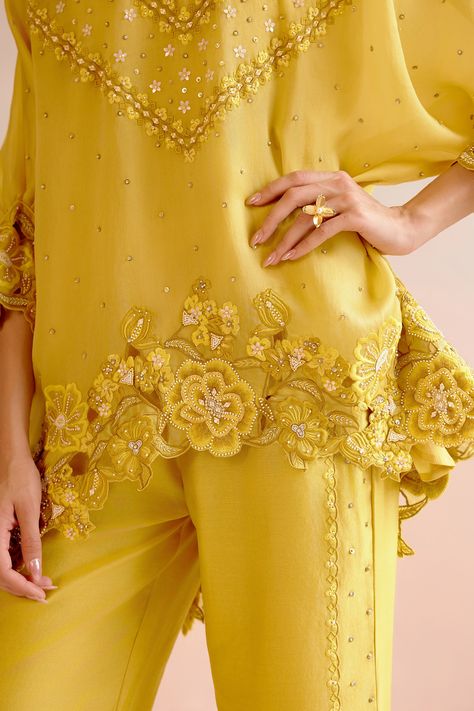 Buy Yellow Tunic Silk Organza Embroidery Floral Round Kimono With Pant For Women by Chandrima Online at Aza Fashions. Organza Outfit, Pearls Embroidery, Floral Cutwork, Tunic With Pants, Haldi Outfit, Organza Embroidery, Simple Saree Designs, Embroidery Boutique, Elegant Fashion Wear