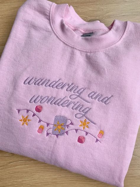 Tangled Embroidered Sweatshirt, Tangled Disneyland Outfit, Disney Princess Sweatshirt, Pink Embroidered Sweatshirt, Vintage Disney Sweatshirt, Cute Disney Clothes, Tangled Crewneck, Rapunzel Inspired Cake, Aesthetic Disney Shirts