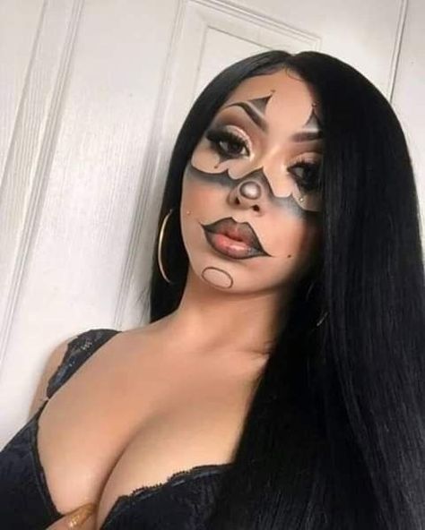 Chola Costume, Chicana Makeup, Gangster Clown, Halloween Makeup Sugar Skull, A Thousand Suns, Cholo Style, Bad Makeup, Halloween Coustumes, Clever Halloween Costumes