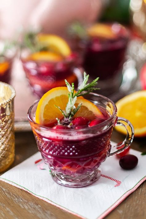 Alcohol Christmas Punch, Sparkling Cranberry Punch, Best Christmas Punch, Best Party Punch, Pure Cranberry Juice, Cranberry Pomegranate, Cranberry Punch, Cranberry Wine, Non Alcoholic Punch