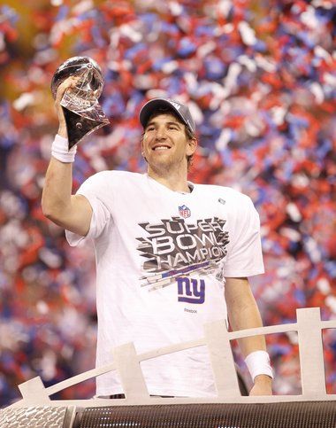 Eli Manning, Giants defeat New England Patriots in Super Bowl XLVI Eli Manning Super Bowl, Fantasy Football Names, Fantasy Football Humor, Fantasy Football Gifts, Football Awards, Super Sunday, Eli Manning, Ny Giants, Fantasy Sports