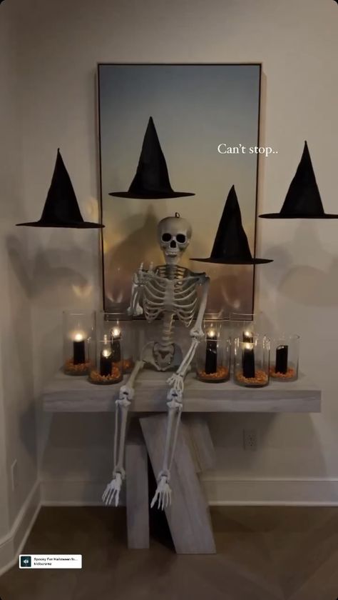 Hallway Halloween Ideas, Halloween Decor Fireplace Mantels, Classy Halloween Table Decor, Halloween Townhouse Decor, Small Yard Halloween Decor, Halloween Sliding Glass Door Decoration, Halloween Decorations Modern, Halloween Decor Black And White, Halloween Mansion Decor