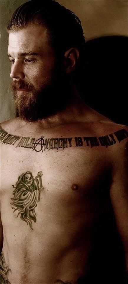 Opie's tattoo says "the center cannot hold, anarchy is the only hope" Ryan Hurst, Sons Of Anarchy Motorcycles, Sons Of Anarchy Samcro, Carla Diaz, Man With A Beard, Ryan Guzman, Taylor Kitsch, Old School Style, Karl Urban