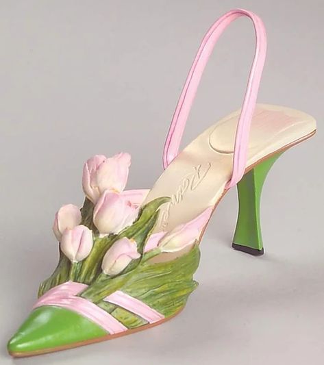 Just the Right Shoe-Step Into Nature Treasured Tulip - Boxed by Willitts Galleries | Replacements, Ltd. Miniature Shoes, Dr Shoes, Creative Shoes, Funky Shoes, Flower Shoes, Girly Shoes, Shoe Inspo, Aesthetic Shoes, Decorated Shoes