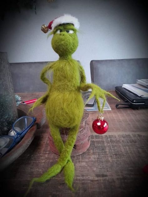 Needle Felting Group | My Grinch ... | Facebook Needle Felted Grinch Tutorial, Grinch Needle Felt, Needle Felt Grinch, Needle Felted Grinch, Grinch Craft, Ornament Inspiration, Felting Crafts, Felted Christmas, Needle Felted Christmas