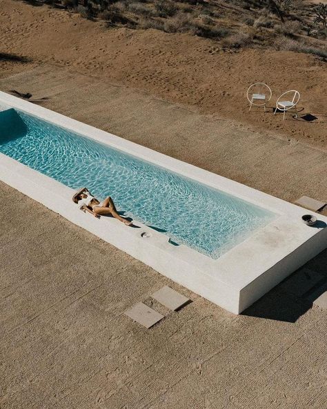 6 Luxurious Desert Airbnbs For A Secluded Getaway Pool Luxury, Pool Jacuzzi, Spa Getaways, Piscina Interior, Yucca Valley, Luxury Getaway, Desert Homes, Lap Pool, Small Pool