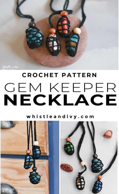 Diy Crochet Necklace, Easy Crochet Jewelry, Crocheted Necklaces, Knitted Jewellery, Crochet Necklaces, Crochet Soda Tab Crafts, Easy Crochet Necklace, Crochet Bead Pattern, Free Crochet Jewelry Patterns