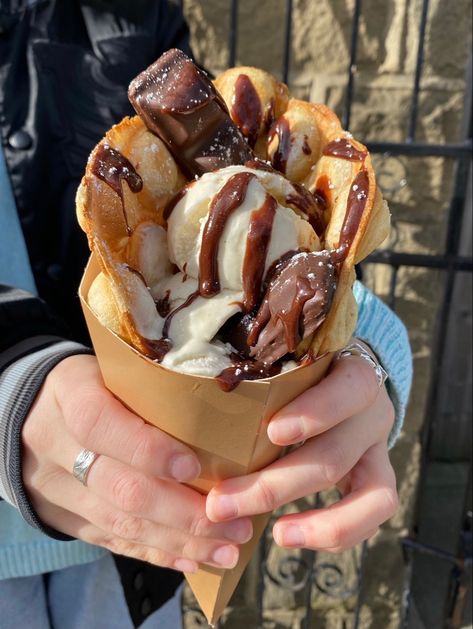 Waffles And Ice Cream Aesthetic, Ice Cream Waffles, Bubble Waffle Aesthetic, Bubble Waffle Ice Cream, Waffle And Ice Cream, Waffle Aesthetic, Waffles With Ice Cream, Waffle With Ice Cream, Waffles Aesthetic