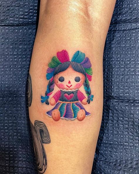 Is The Embroidery Tattoo Good For You? 50+ Ideas to Consider Mexican Patchwork Tattoo, Mexico Inspired Tattoos For Women, Tattoo Mexico Ideas, Michoacan Tattoo Ideas, Tattoo Bordado Mexicano, Mexican Doll Tattoo, Otomi Tattoo, Folklorico Tattoo, Mexican Tattoos For Women