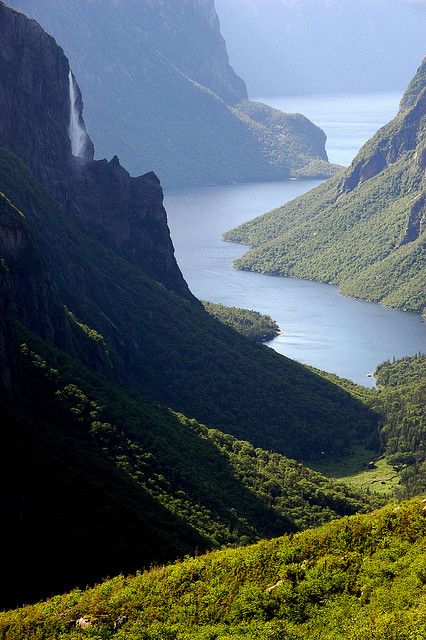 Gros Morne National Park, Newfoundland Gros Morne National Park, Nature Places, Gros Morne, Newfoundland Canada, Terra Nova, Newfoundland And Labrador, Foto Art, Canada Travel, Newfoundland