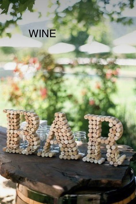 Homemade Wedding Decorations, Cork Wedding, Wine Cork Diy Crafts, Wine Cork Projects, Cork Crafts Diy, Wine Cork Diy, Wine Cork Art, Diy Wedding Ideas, Cork Projects