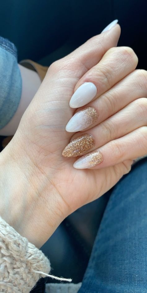 Almond shaped Gold and white nails with ombré. Done with dip powder ⚡️ see my instagram for more laurxgreen Gold And White Nails, White Nails With Gold, Almond Nails Designs, Nails Almond, Almond Shaped, Homecoming Nails, Dip Powder Nails, Dipped Nails, Birthday Nails