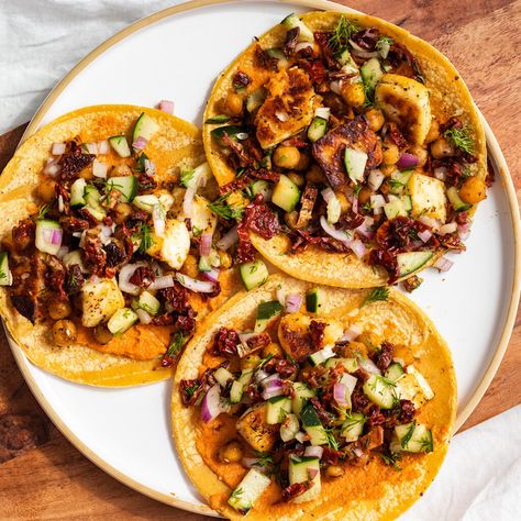 Vegetarian Tacos Recipes, Taco Dishes, Chickpea Tacos, Southwest Recipes, Cucumber Salsa, Healthy Eating Meal Plan, Veggie Tacos, Salsa Ingredients, Vegetarian Tacos