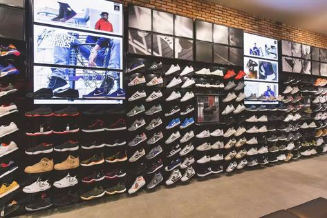 Foot Locker Opens in Singapore, Celebrating Youth and Sneaker Culture Camisa Adidas, Shoe Store Design, Sneaker Culture, Run Faster, Retail Experience, Sneaker Stores, Shoe Display, Budget Template, Nike Air Max Plus