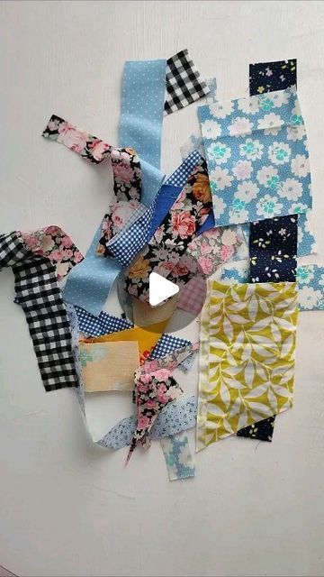 Using Up Scraps Of Fabric, Scraps Quilt Leftover Fabric, How To Make Patchwork Fabric, Small Scrap Fabric Projects, Fabric Bags Diy Handmade, Scrappy Sewing Projects, Small Patchwork Projects, Scrap Fabric Bag, Small Sewing Projects To Sell Make Money