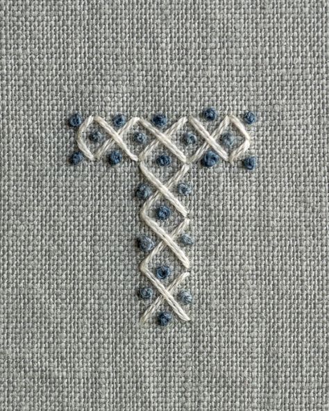 Learn to Embroider an Alphabet Sampler - Purl Soho Learn To Embroider, Learning To Embroider, Embroidery Alphabet, Purl Soho, Embroidery Letters, Embroidery Stitches Tutorial, Learn Embroidery, Pola Sulam, Brazilian Embroidery