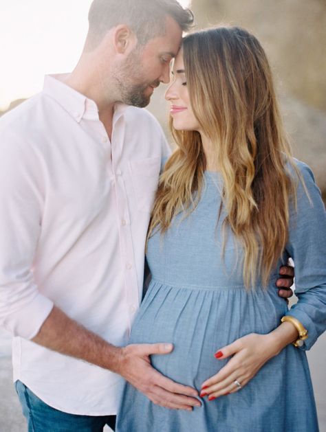 Maternity Silhouette, Baby Bump Photoshoot, Maternity Photography Poses Outdoors, Maternity Photography Poses Couple, Pregnancy Photos Couples, Maternity Photography Poses Pregnancy Pics, Maternity Photography Outdoors, Couple Pregnancy Photoshoot, Maternity Photography Couples