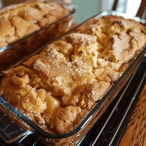 Paula Deen Recipes ،🥪🥩 | Apple Pie Bread | Facebook Can Apple Pie Filling, Slow Cooker Apple Cobbler, Stuffed Breads, Apple Loaf, Apple Pie Bread, Quick Rolls, America Cake, Apple Cobbler Recipe, Facebook Recipes