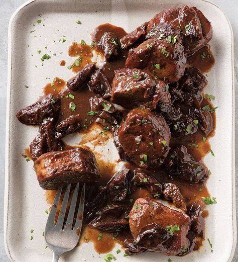 Pork Tenderloin with Port Wine and Prunes | This particular sweet-savory combo, made in Portugal, can be whipped up in minutes in just one sauté pan. Port Recipes Dinners, Pork Tenderloin With Prunes, Prune Recipes, Pork Entrees, Moroccan Dishes, Pork Ham, Pork Tenderloin Recipes, Stuffed Pork Tenderloin, Port Wine